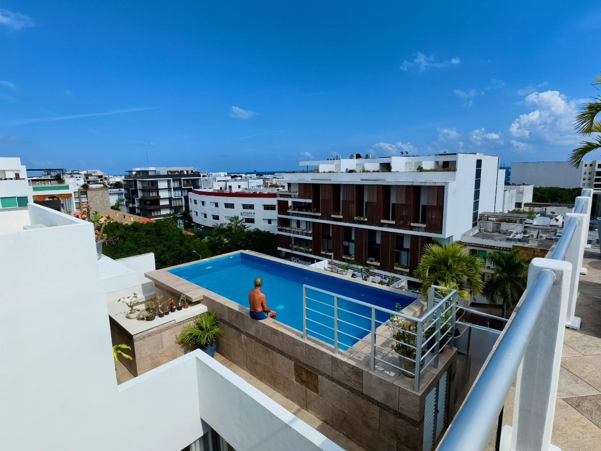 5th Coral By Bookking Guys * Playa del Carmen